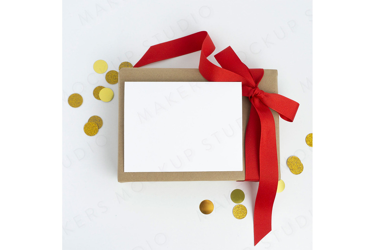 Christmas Card Mockup Bundle, a Product Mockup by Makers Mockup Studio (Photo 4 of 11)