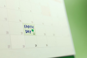 Calendar marked Earth Day on April 22 highlighting environmental, a Photo by salmon.black