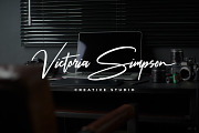 Julia Signature, a Handwritten Font by Abo Daniel Studio (Thumbnail 3 of 10)