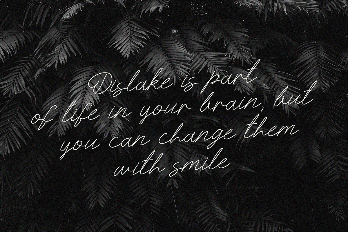 Ghazali - The Minimal Signature Font preview 4