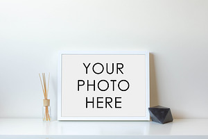 White Frame With Diffuser & Gem
