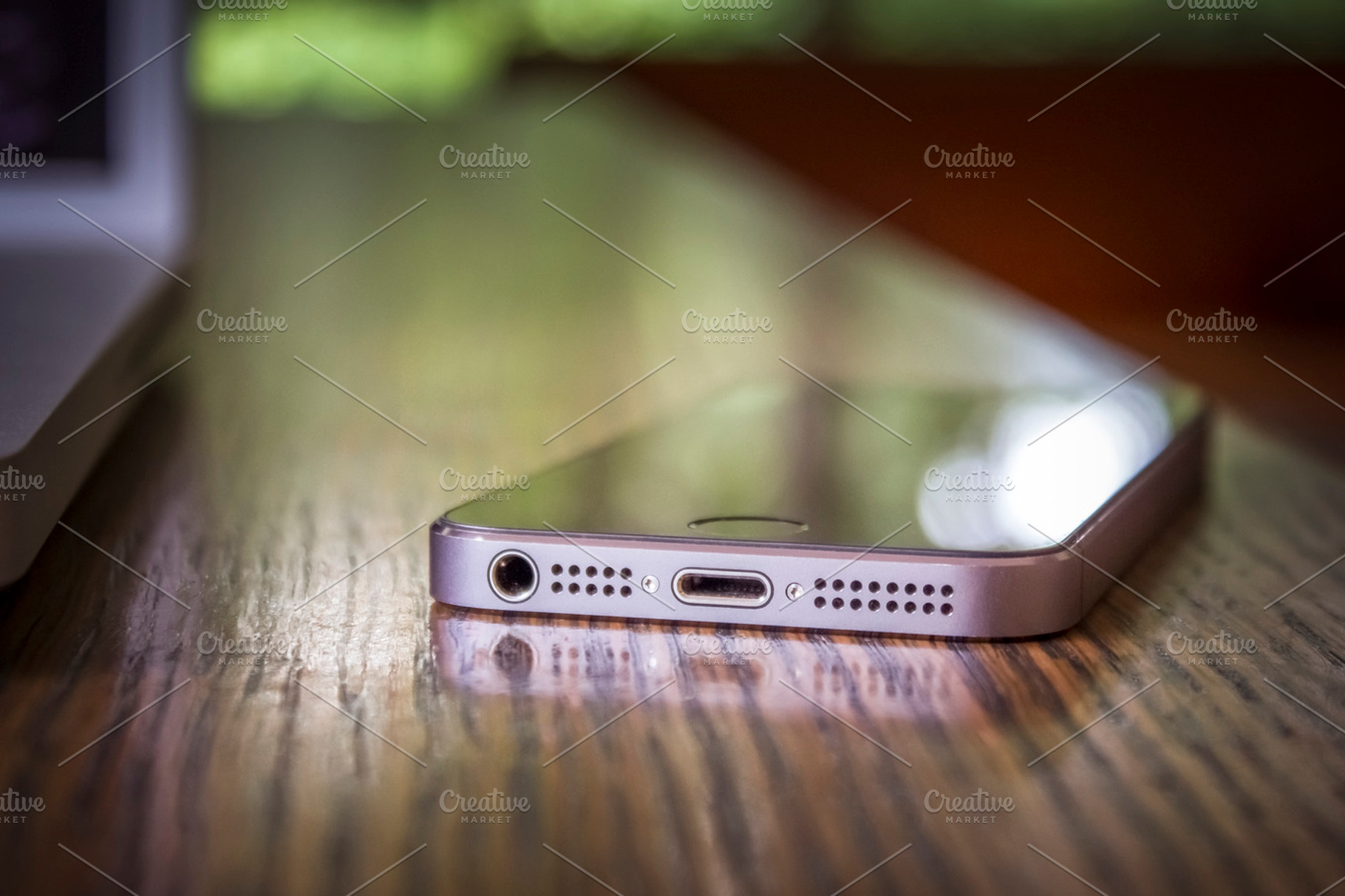 Iphone 5S Scene Ib Containing Iphone Mac And Apple