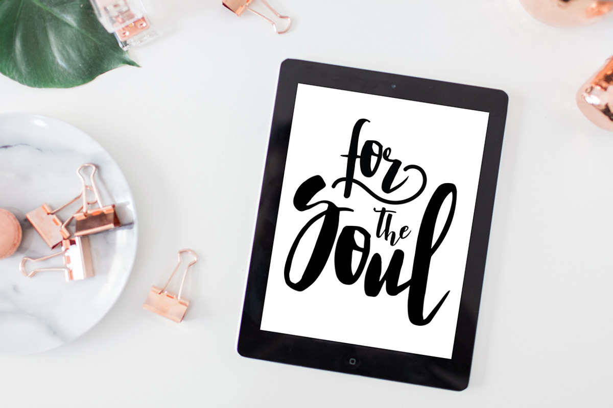 ALLYSA SCRIPT font preview 6