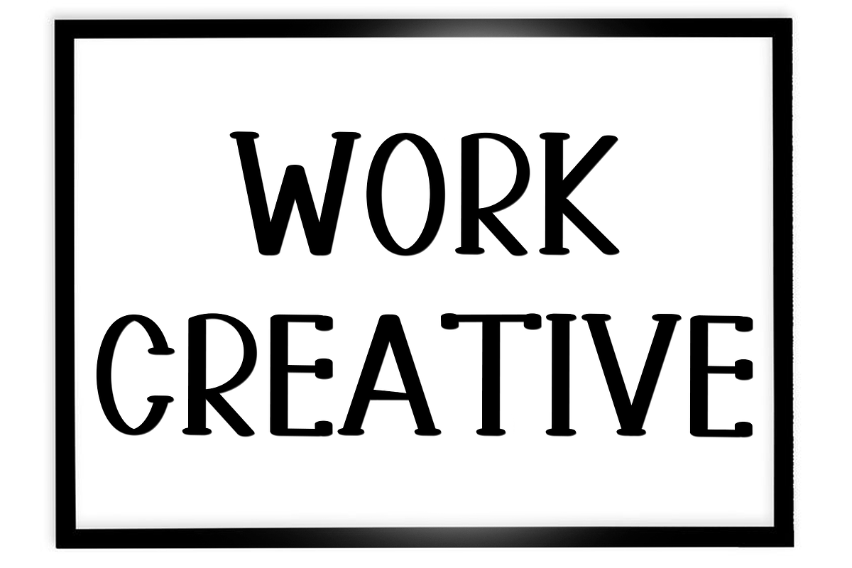 Mockup Handmade, a Script Font by InermediaSTUDIO (Photo 5 of 7)