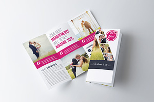 Tri Fold Mock UP Psd