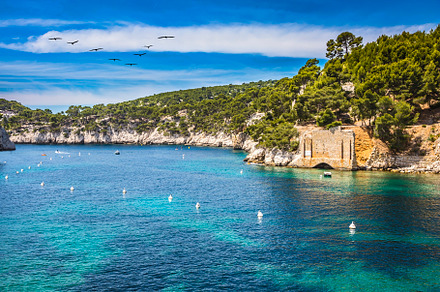 The Mediterranean coast in Provence, a Nature Photo by kavram