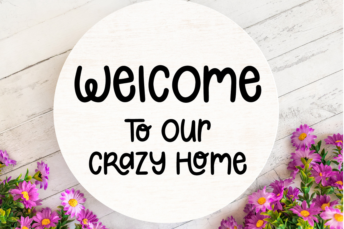 Cute Lipstick Playful Font, a Script Font by Kellie Jayne Studio (Photo 4 of 8)