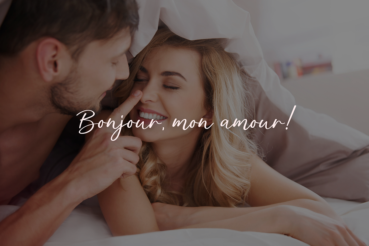 Caramel, a Handwritten Font by Sofia Skoog (Photo 4 of 11)