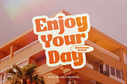 Vintique Retro Display, a Serif Font by Decoconio Design (Thumbnail 7 of 7)