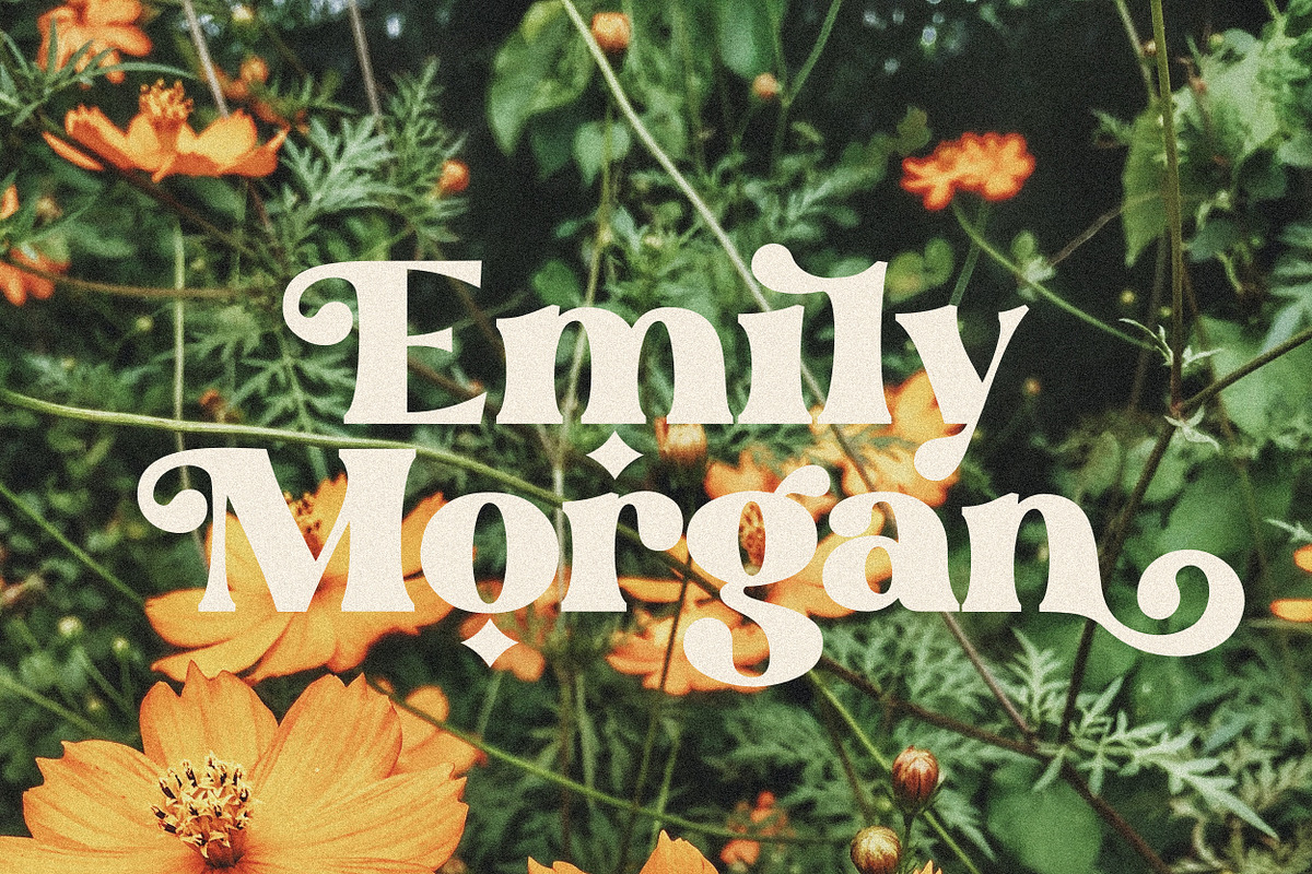 Grande - Retro Font, a Serif Font by Sans & Sons (Photo 6 of 11)