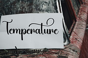 Beautiful Darlinga, a Handwritten Font by InermediaSTUDIO (Thumbnail 4 of 7)