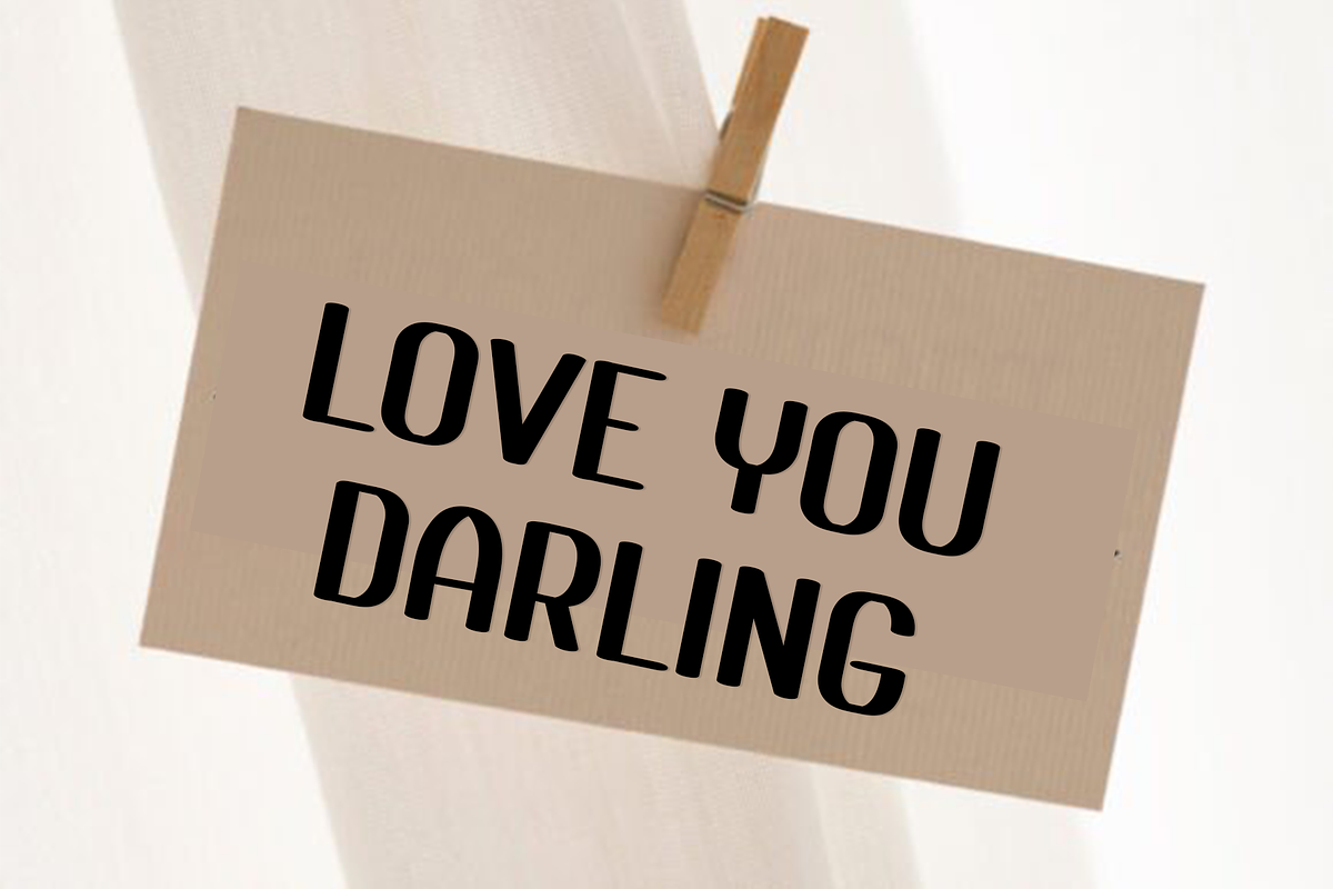 Doodle Marker, a Script Font by InermediaSTUDIO (Photo 3 of 8)