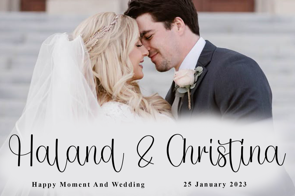 Skylight, a Handwritten Font by InermediaSTUDIO (Photo 2 of 7)