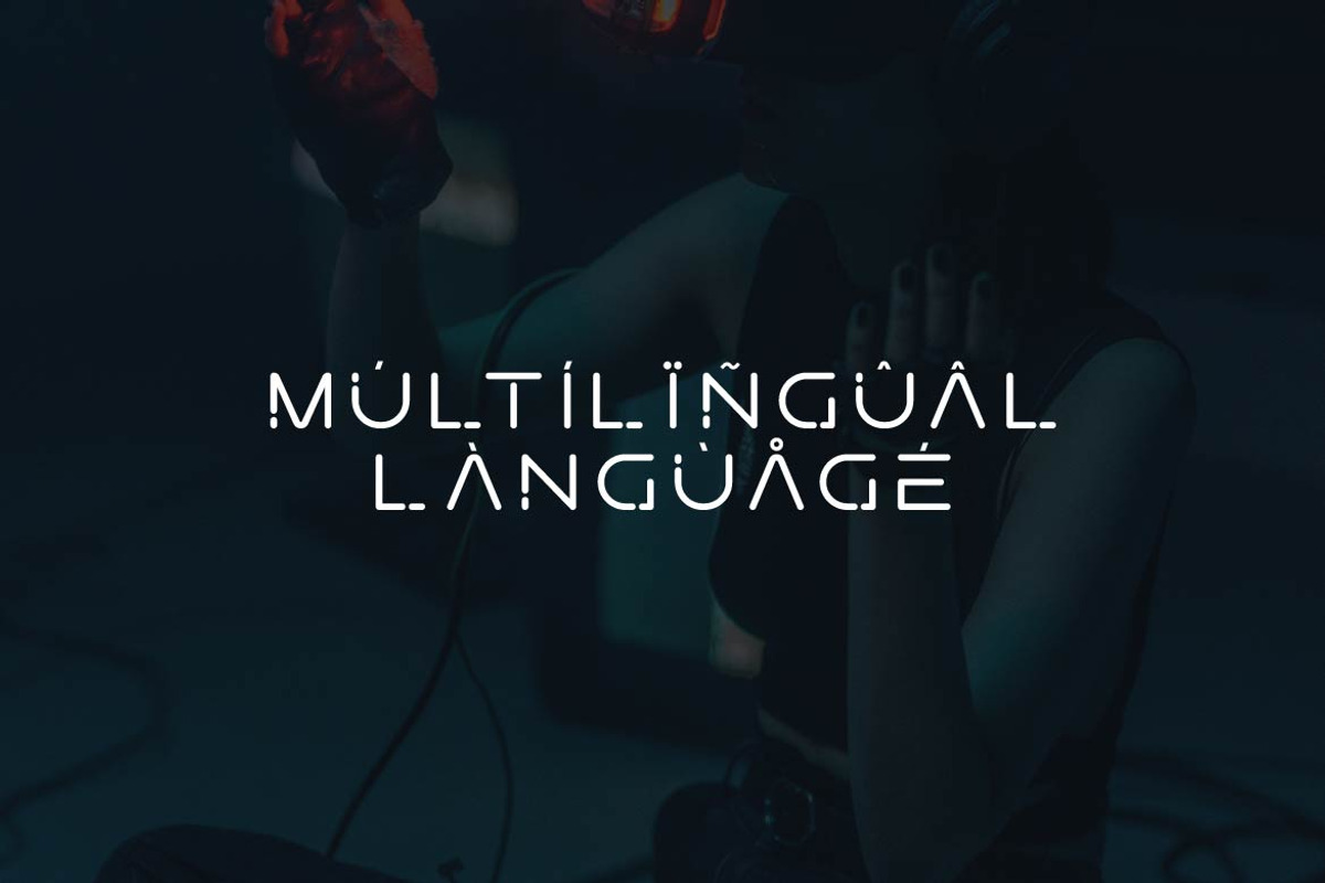 Saverus – Minimal Geometric Font, a Sans Serif Font by Artiveko (Photo 3 of 6)