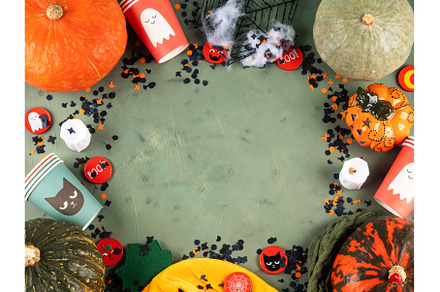 Halloween green frame background