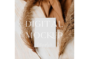 Pampas Stationery Card Mockup 5 x 7
