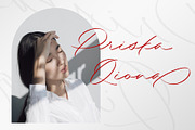 Brigend | Stylish Signature, a Script Font by Lemonthe (Thumbnail 7 of 10)