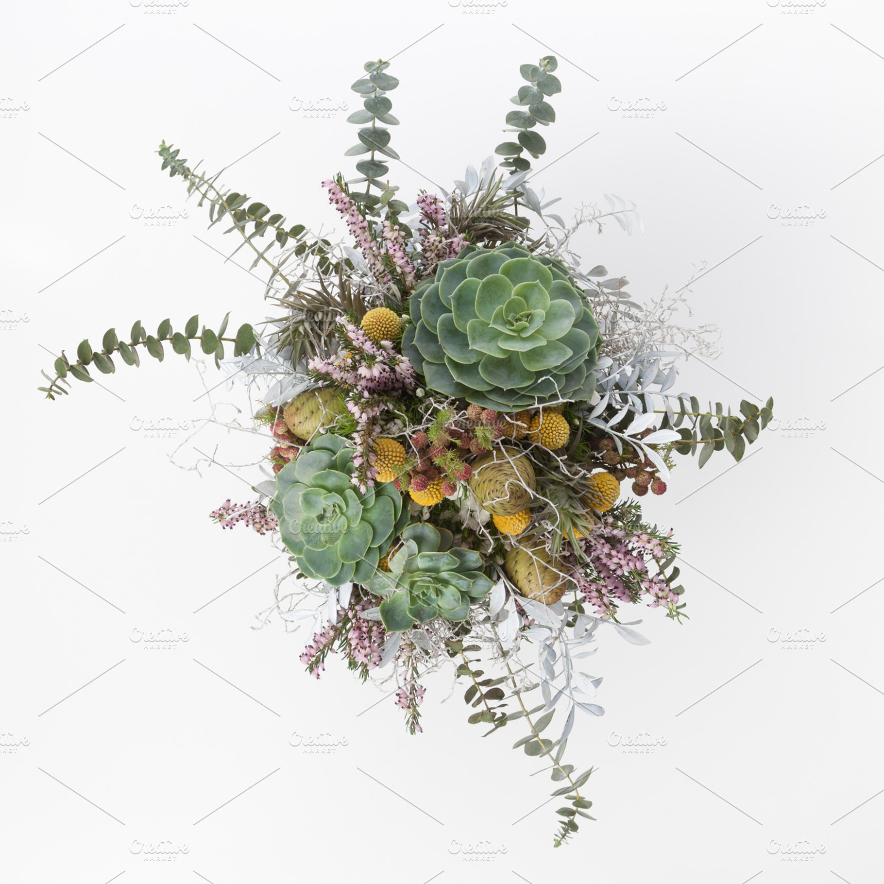 Bridal flowers bunch with succulent, a Background Photo by Ernesto Solla