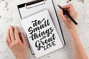 Fiolyta - Script Font, a Script Font by agnyhasyastudio (Thumbnail 2 of 9)
