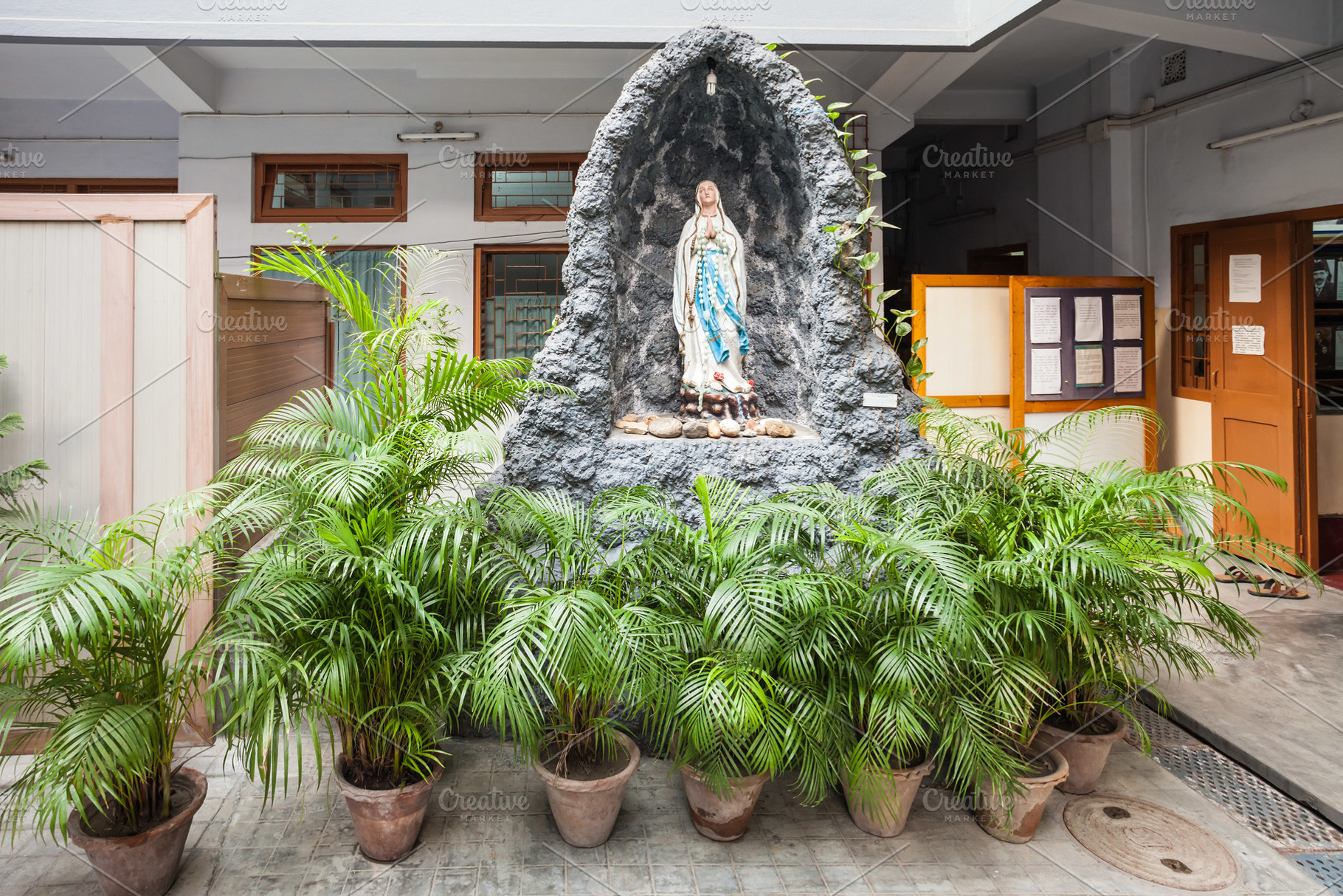 Mother Teresa House, a Photo by saiko3p