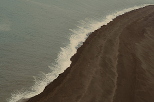 Moody Ocean Waves Wallpaper