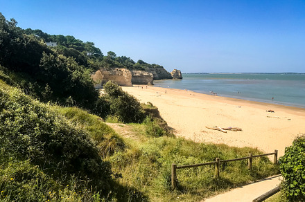 Beach and cliffs of Saint Georges De Didonne, a Nature Photo by GoodGoods