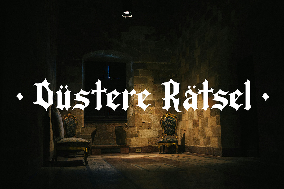 Draug Gothic Blackletter + Cyrillic, a Blackletter Font by Wolgard (Photo 9 of 16)