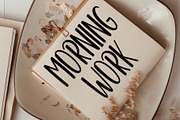 Autumn, a Sans Serif Font by InermediaSTUDIO (Thumbnail 5 of 5)