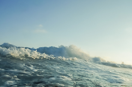 Under Wave preview 6