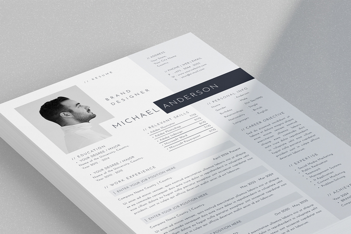 Minimal Resume CV Template, a Resume Template by Designsoul14 (Photo 2 of 6)