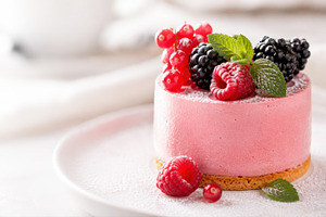 Delicious cake with fruit toppings, a Photo by Beautiful things