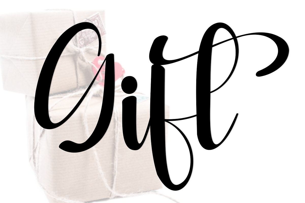 Ladies, a Handwritten Font by InermediaSTUDIO (Photo 4 of 8)