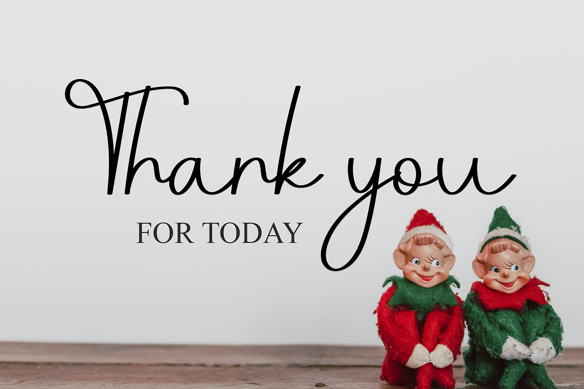 Santa Dreaming, a Handwritten Font by InermediaSTUDIO (Photo 7 of 8)