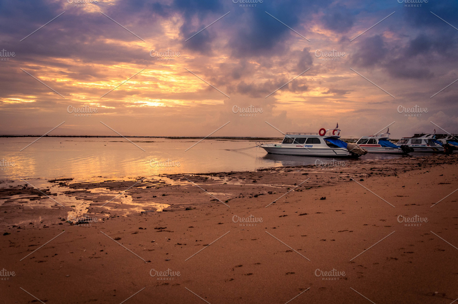 boat, a Photo by Camera Obscura