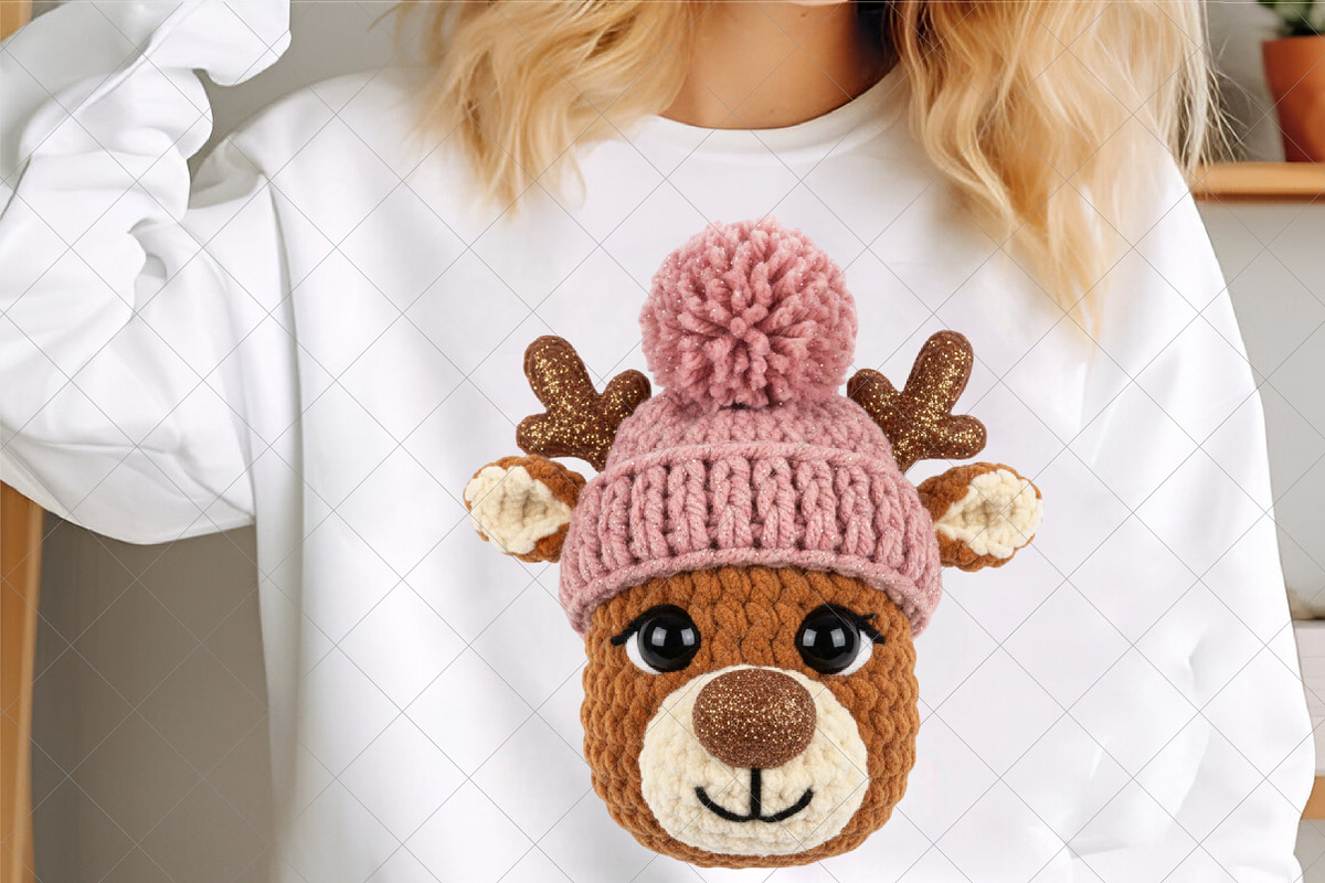 Crochet Faux Yarn Christmas Reindeer, an Illustration by SinaCreation (Photo 5 of 7)