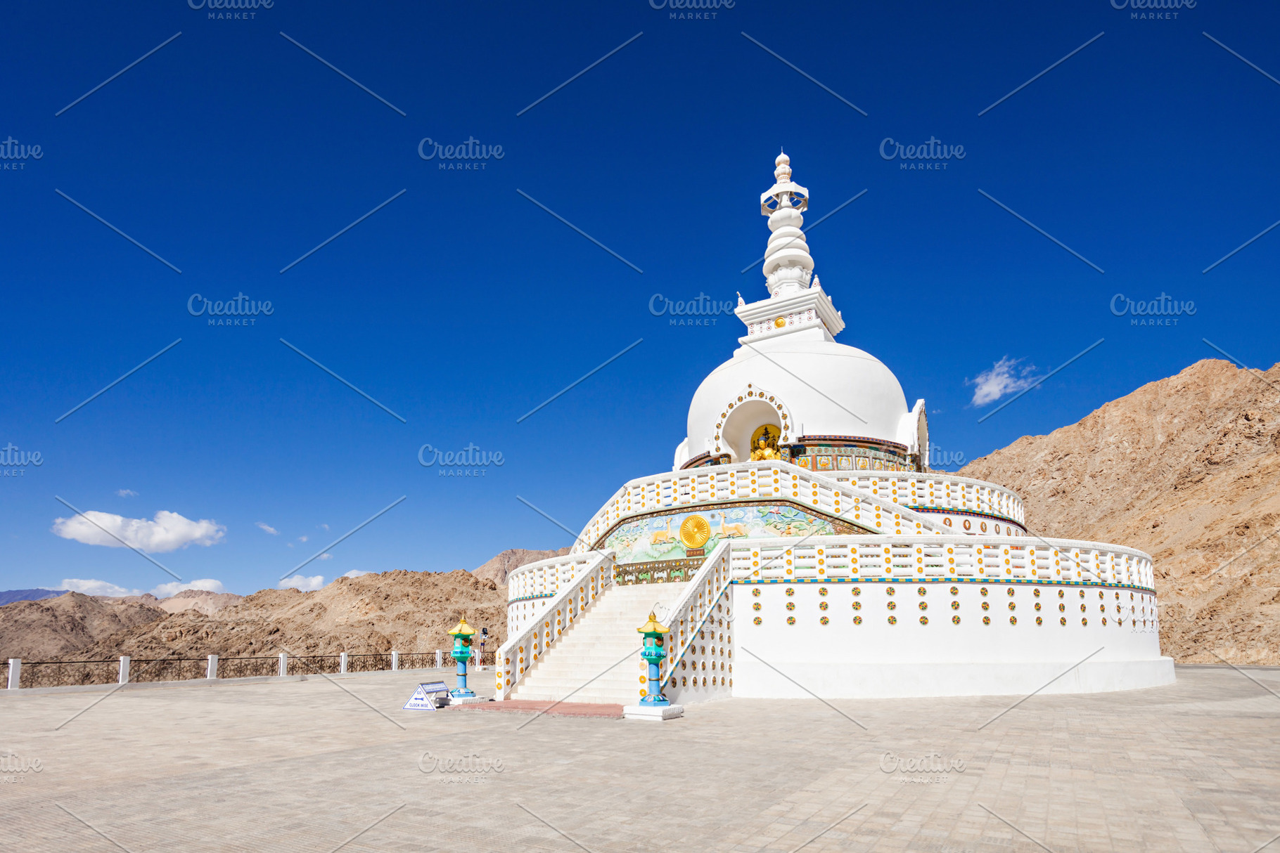 Shanti Stupa, a Photo by saiko3p