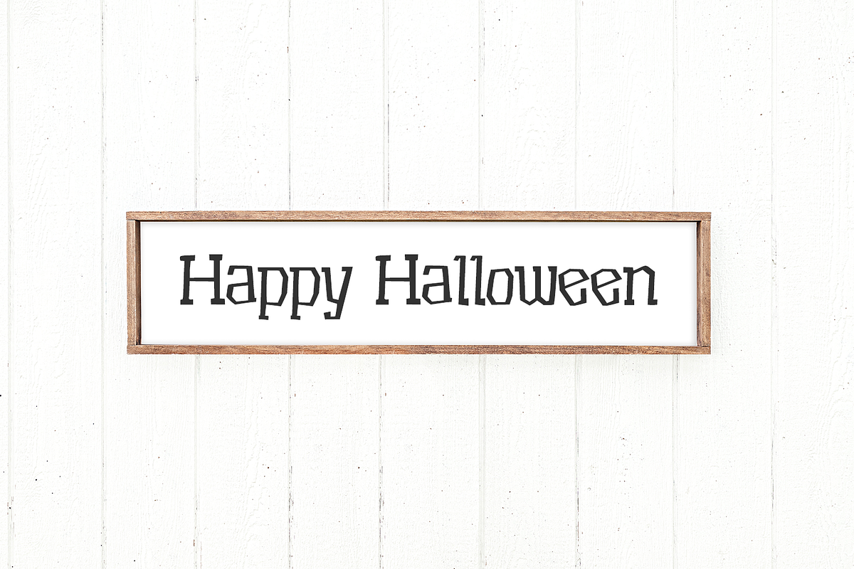 Abomination Halloween Font, a Serif Font by Beck McCormick (Photo 3 of 10)