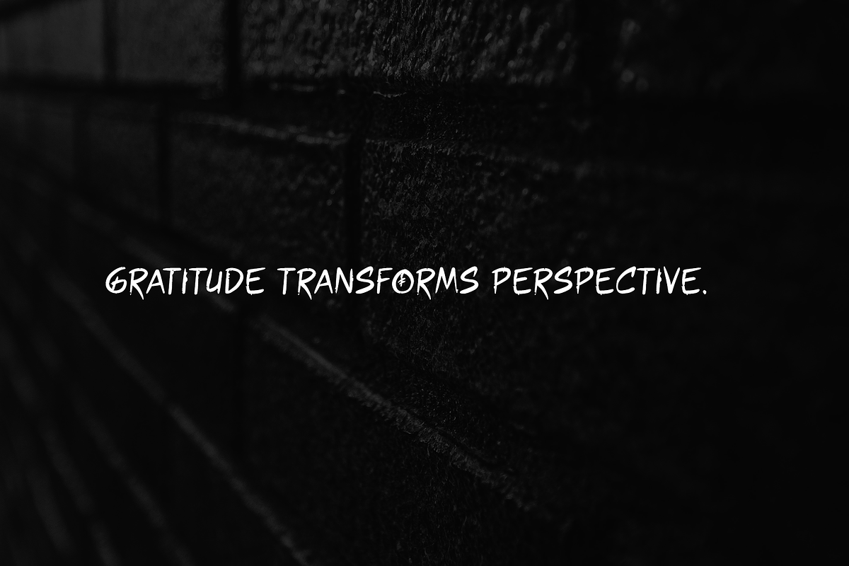 Quantum Font- Comic, a Handwritten Font by portype (Photo 5 of 5)
