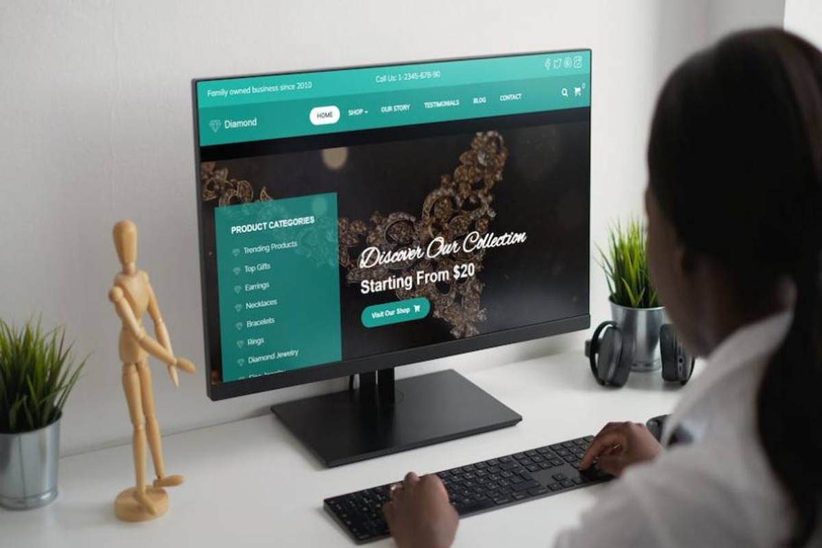 Diamond Jewellery eCommerce WordPress theme