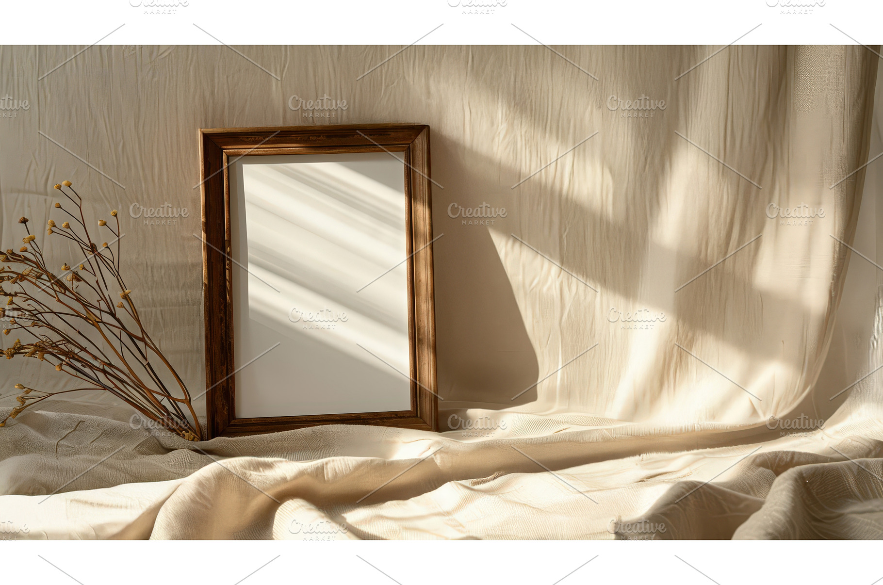 Wooden photo frame with dried flower, a Background Photo by piter.goskov