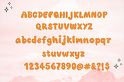 Moon heart font, a Handwritten Font by JJuta (Thumbnail 5 of 5)