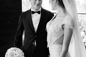 first meeting of the bride and groom