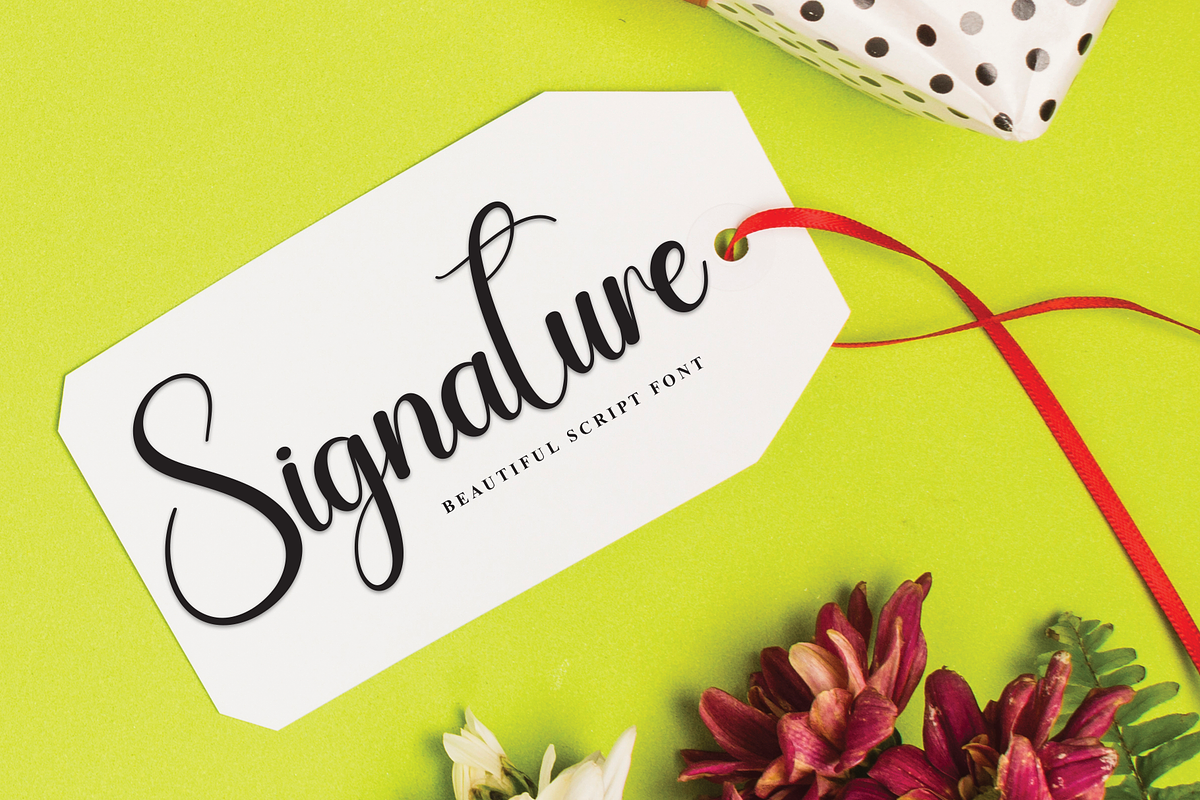 Happyday | Script Font, a Handwritten Font by Scratchones (Photo 4 of 9)