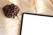 Device Mockup Tablet iPad, a Product Mockup by PawMockups (Thumbnail 5 of 10)