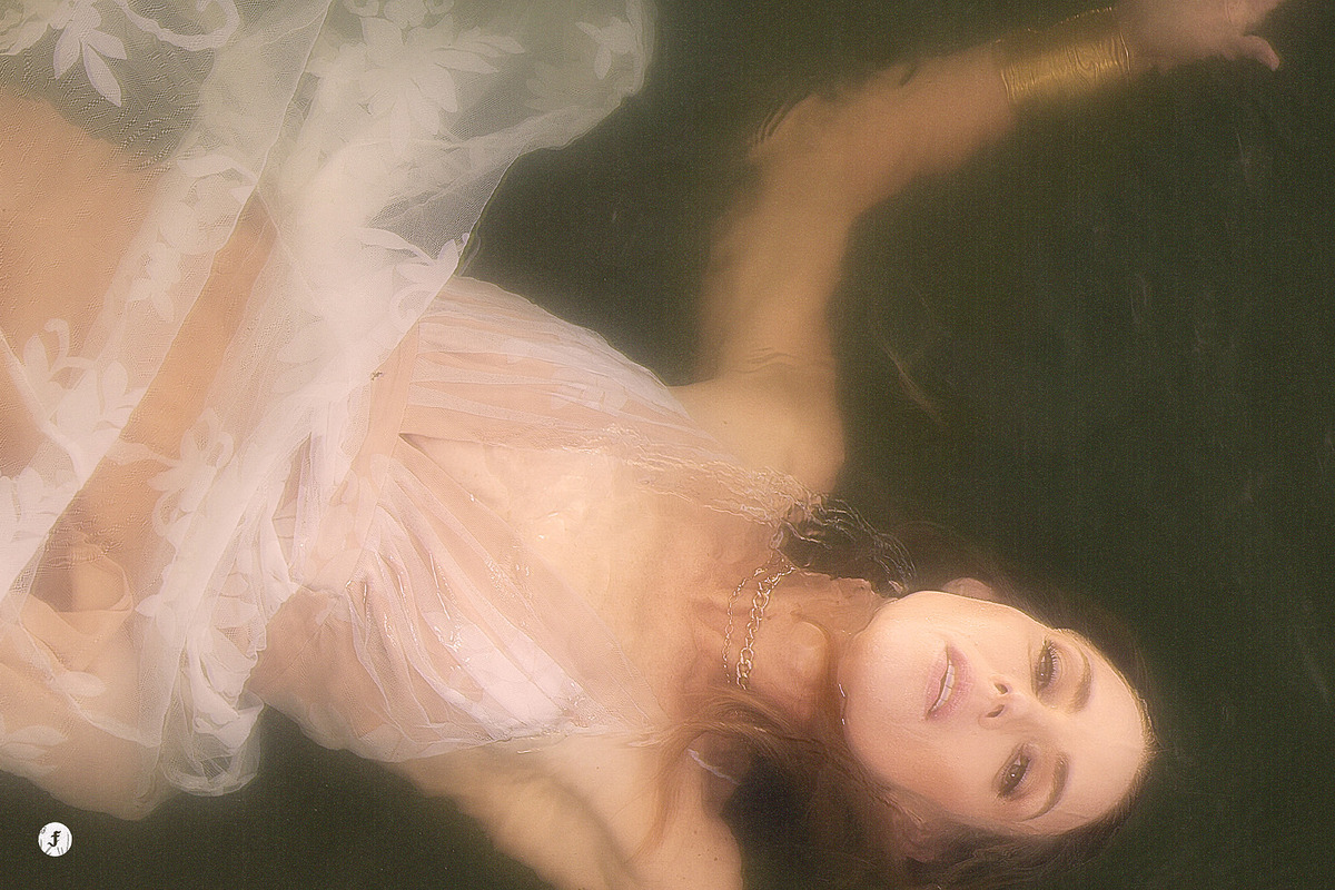 Soft Focus Photo Effect, a Texture Graphic by Freezerondigital (Photo 7 of 7)
