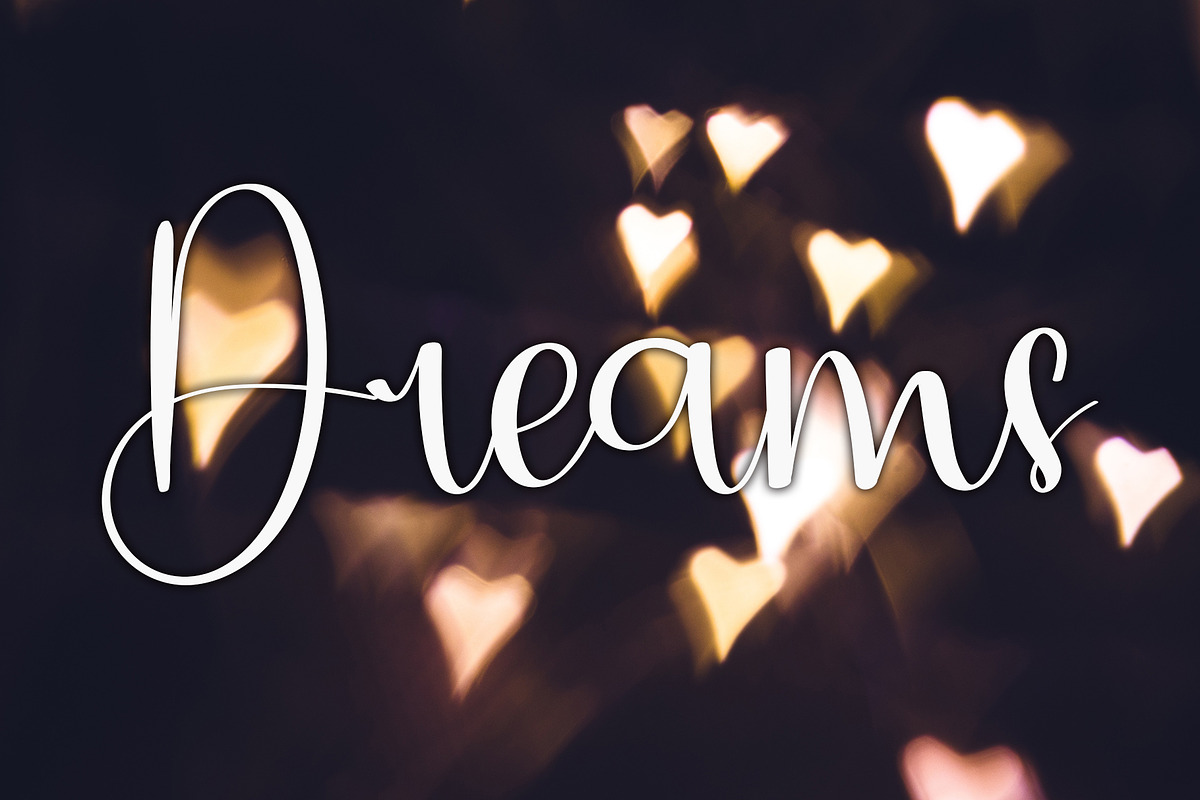 Christmas Wedding, a Handwritten Font by InermediaSTUDIO (Photo 2 of 7)