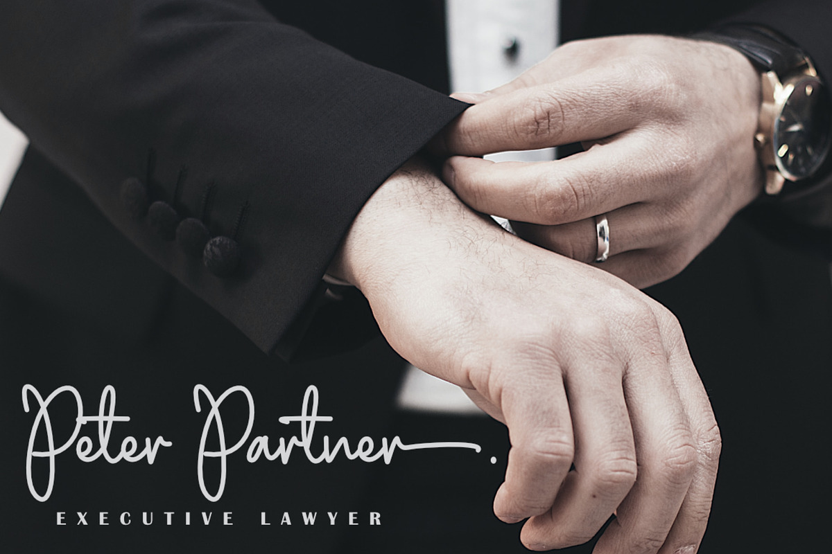 Monoline | Signature Handwriting, a Handwritten Font by Fontlicious (Photo 3 of 8)