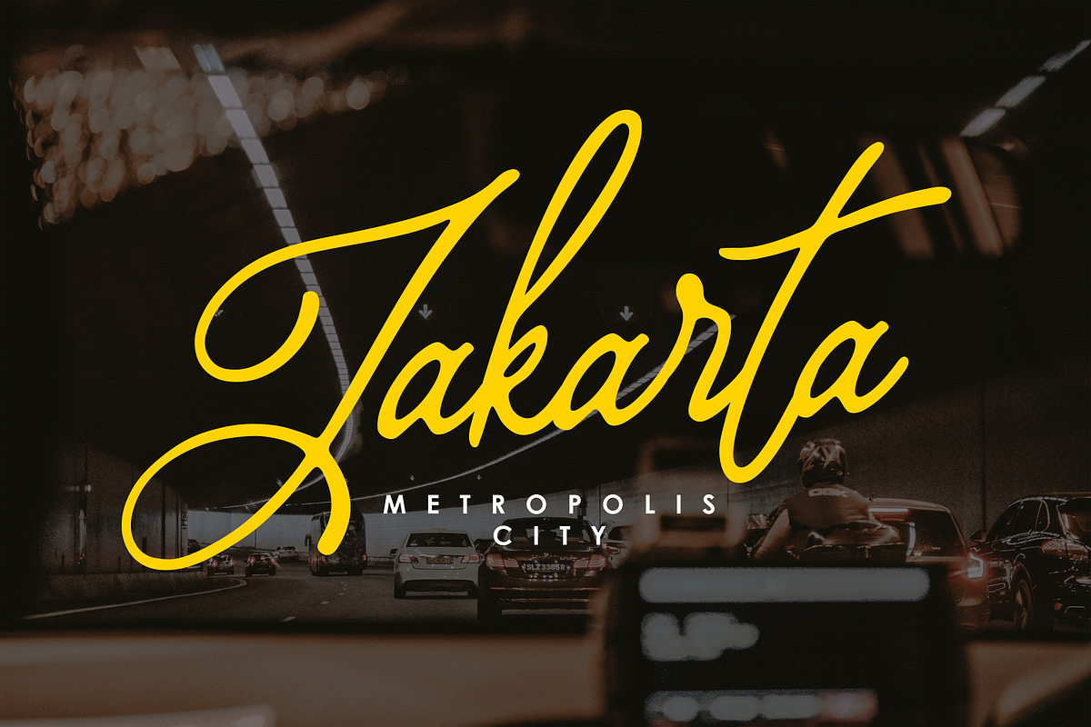 Bragitha - Stylish Font preview 5