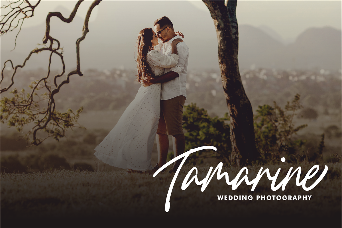 Fountastic Script, a Script Font by Hanaksara Studio (Photo 3 of 12)