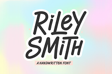 Riley Smith - Handwritten Heart Font